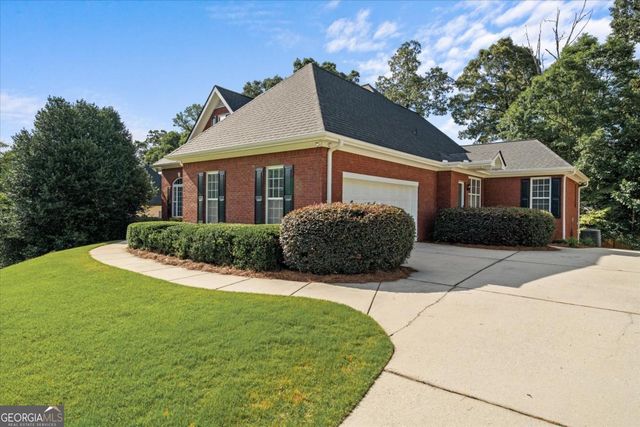 5831 Wembley Drive, Douglasville, GA 30135
