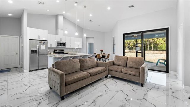 2685 20th AVE SE, Naples, FL 34117