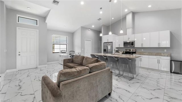 2685 20th AVE SE, Naples, FL 34117