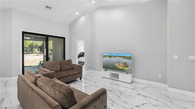 2685 20th AVE SE, Naples, FL 34117