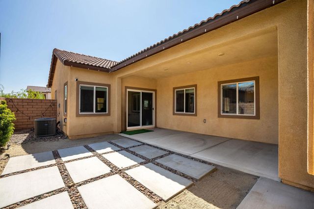67486 Rio Largo Road, Cathedral City, CA 92234
