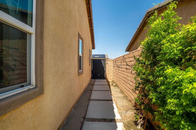 67486 Rio Largo Road, Cathedral City, CA 92234
