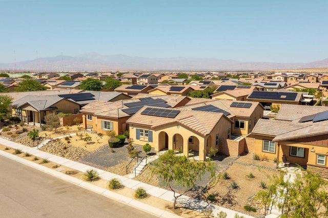 67486 Rio Largo Road, Cathedral City, CA 92234