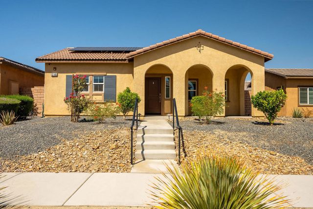 67486 Rio Largo Road, Cathedral City, CA 92234