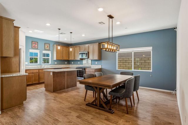 67486 Rio Largo Road, Cathedral City, CA 92234