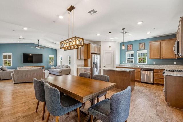 67486 Rio Largo Road, Cathedral City, CA 92234