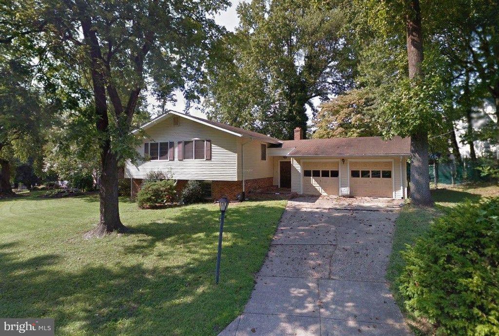 5800 SIR GALAHAD RD, Glenn Dale, MD 20769