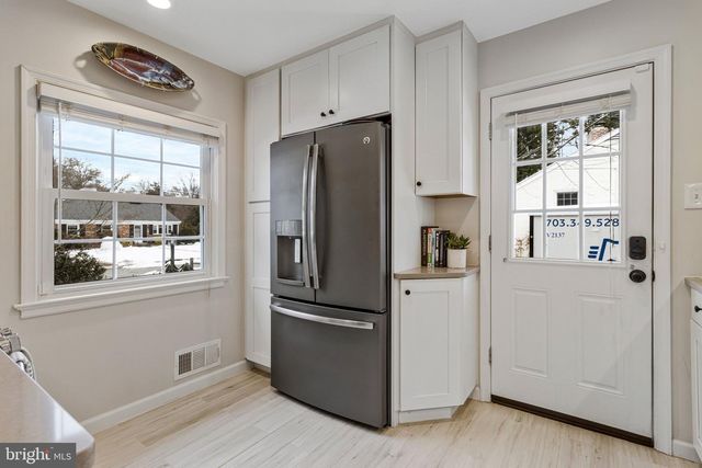 1703 TRENTON DR, Alexandria, VA 22308