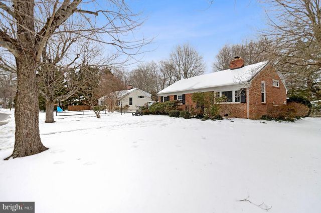 1703 TRENTON DR, Alexandria, VA 22308