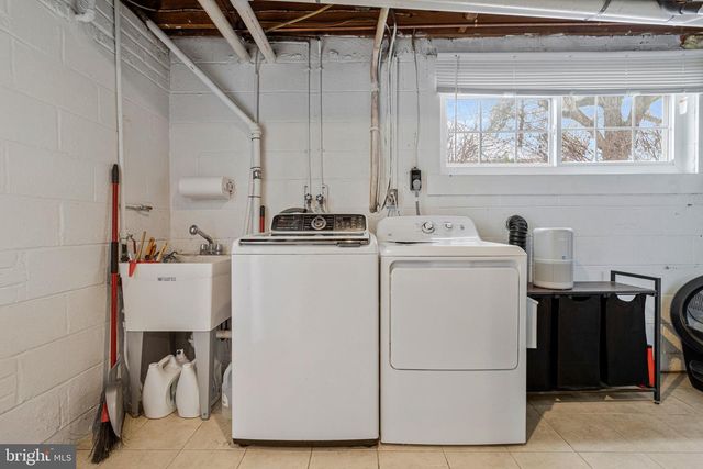 1703 TRENTON DR, Alexandria, VA 22308