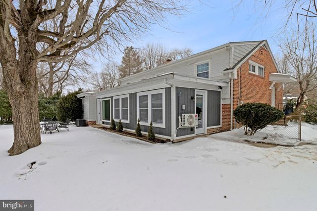 1703 TRENTON DR, Alexandria, VA 22308