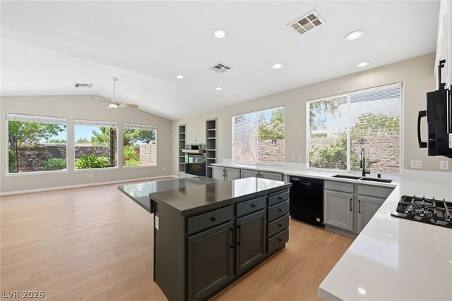 2245 Tedesca Drive, Henderson, NV 89052