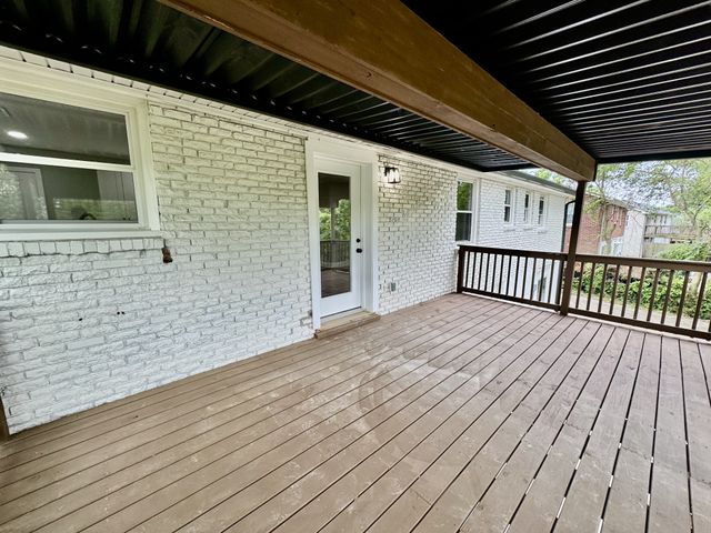 317 Leopole Rd, Nashville, TN 37211