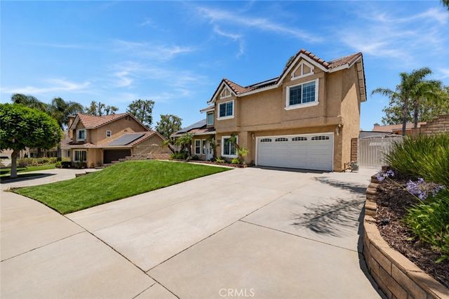 4758 Mount Abbott, Jurupa Valley, CA 92509