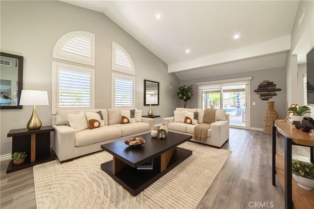 4758 Mount Abbott, Jurupa Valley, CA 92509