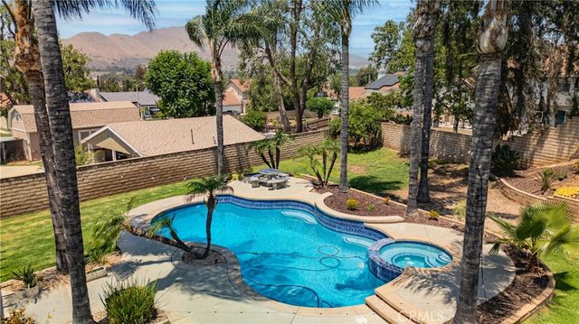 4758 Mount Abbott, Jurupa Valley, CA 92509