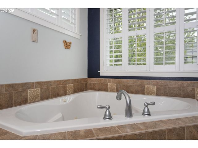 1326 51ST St, Washougal, WA 98671