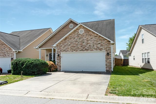 27 Chowan Drive, Fletcher, NC 28732