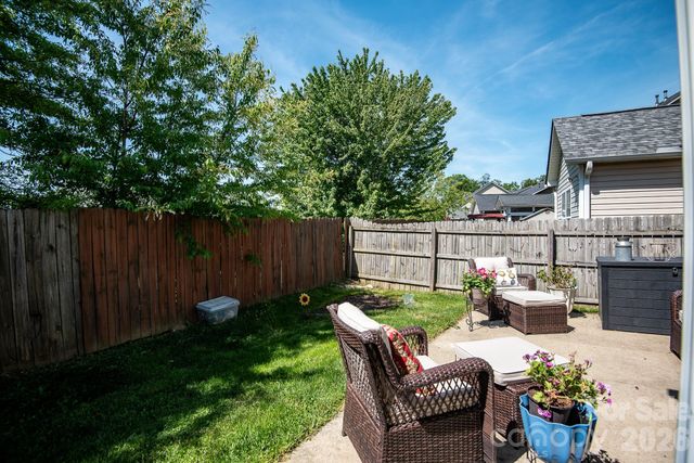 27 Chowan Drive, Fletcher, NC 28732