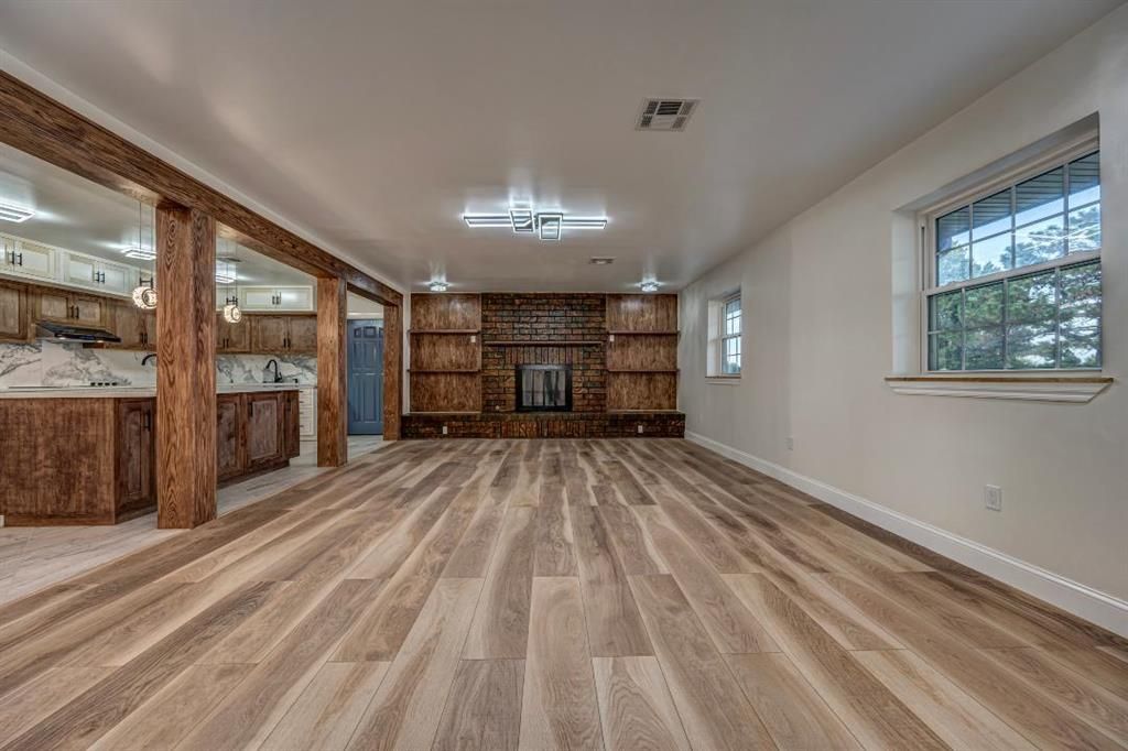 Image 7 of property listing at 3325 S Lightner Lane, Oklahoma City, OK 73179