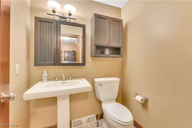 190 Chapel Lane, Canfield, OH 44406