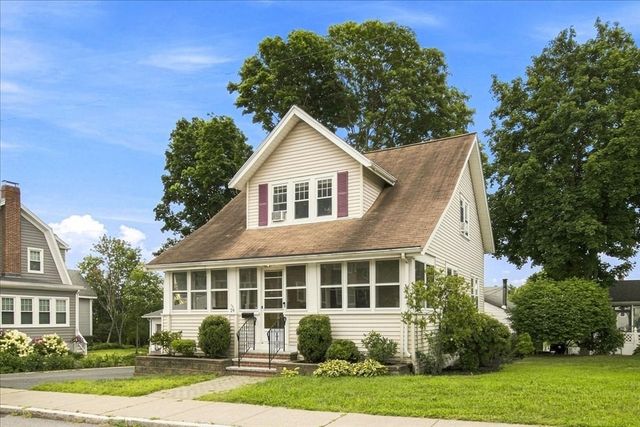24 Nichols St, Norwood, MA 02062