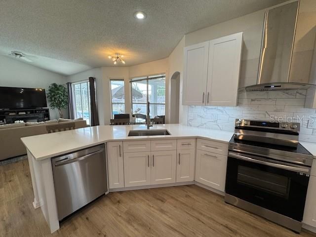 148 STEAMBOAT BOULEVARD, Davenport, FL 33897