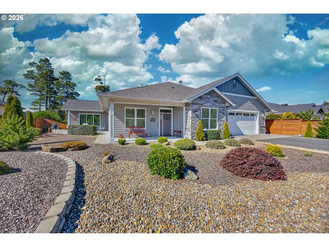 88084 LAKE POINT Dr, Florence, OR 97439