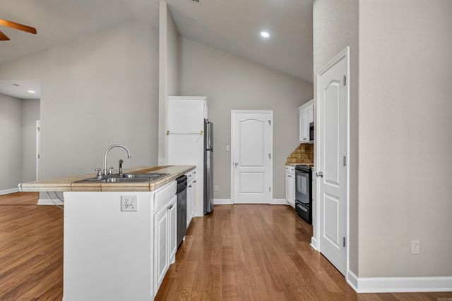 307 Lakeside Road, Hot Springs, AR 71901