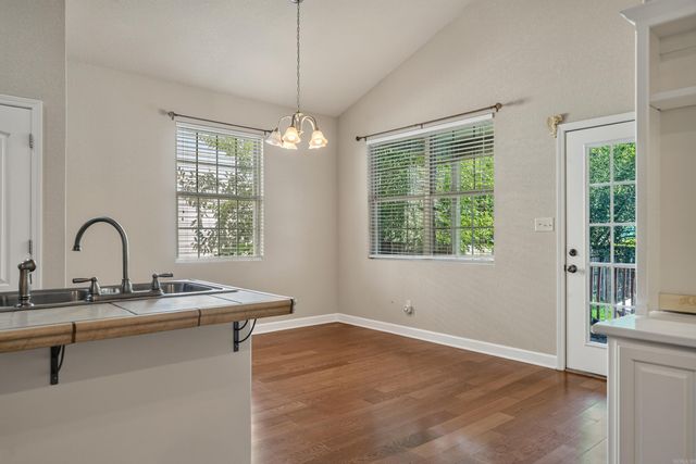 307 Lakeside Road, Hot Springs, AR 71901