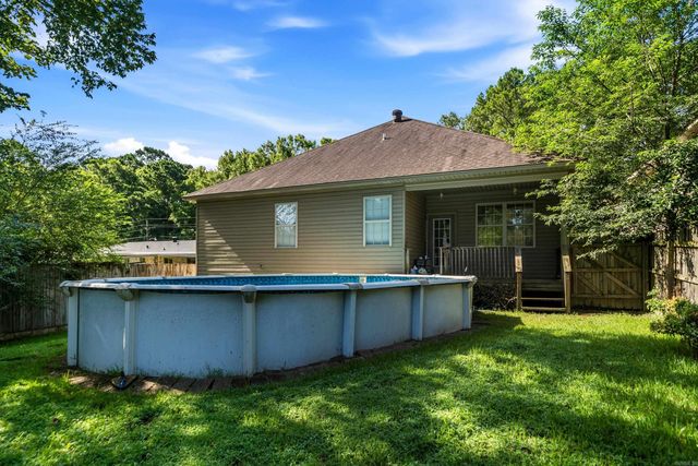 307 Lakeside Road, Hot Springs, AR 71901