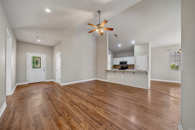 307 Lakeside Road, Hot Springs, AR 71901