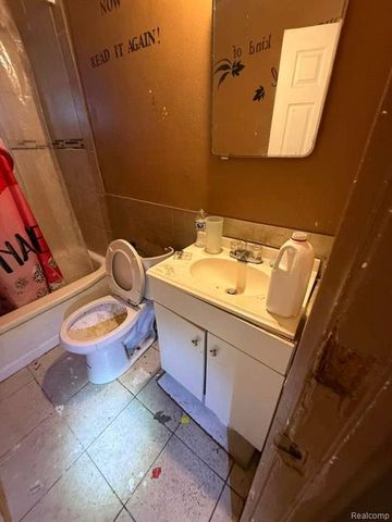 18936 Tireman Street, Detroit, MI 48228