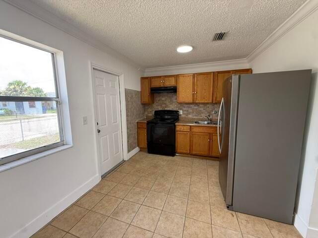 1528 Avenue S, Riviera Beach, FL 33404