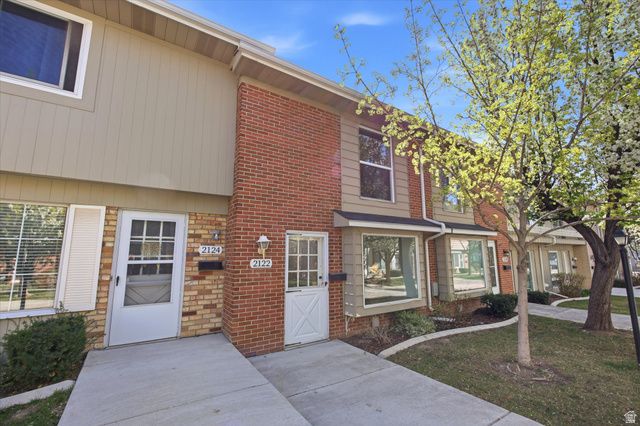 2122 E GEORGETOWN SQ, Millcreek, UT 84109