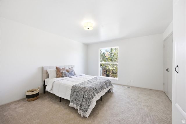 2122 E GEORGETOWN SQ, Millcreek, UT 84109