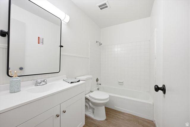 2122 E GEORGETOWN SQ, Millcreek, UT 84109