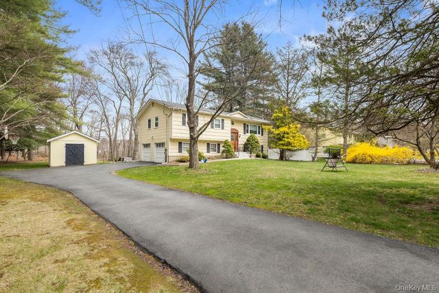10 Cottage Lane, Suffern, NY 10901