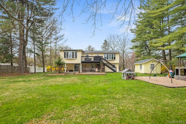 10 Cottage Lane, Suffern, NY 10901