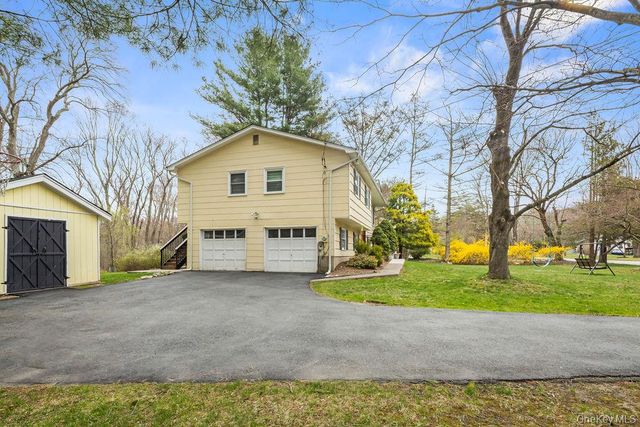10 Cottage Lane, Suffern, NY 10901