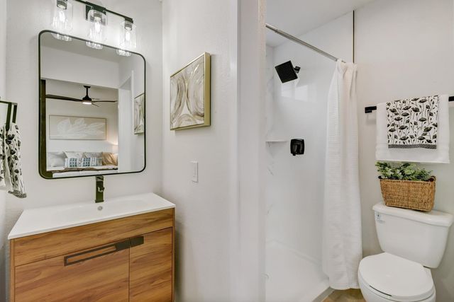 4810 47th St, Sacramento, CA 95820