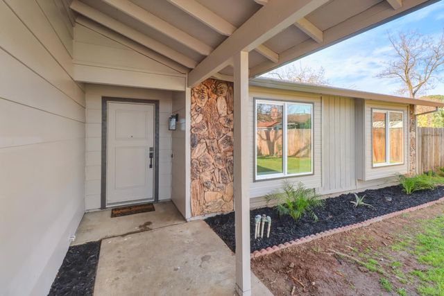 4810 47th St, Sacramento, CA 95820