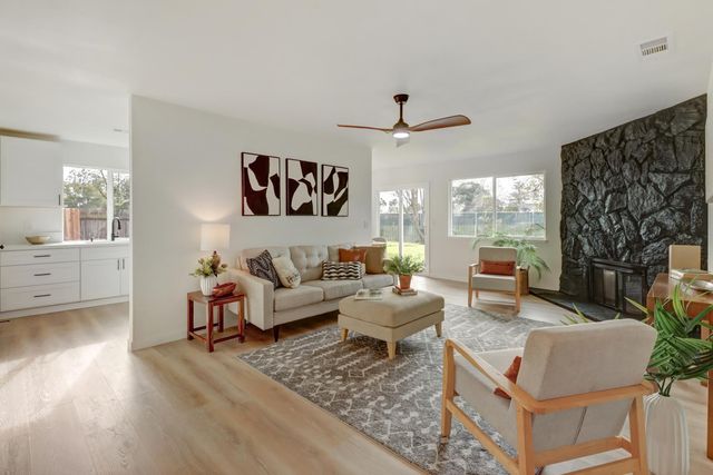 4810 47th St, Sacramento, CA 95820