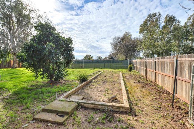 4810 47th St, Sacramento, CA 95820