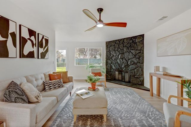 4810 47th St, Sacramento, CA 95820