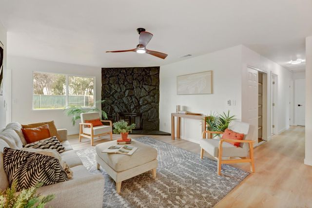 4810 47th St, Sacramento, CA 95820