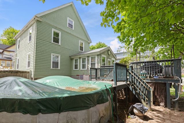 30 Hutchinson St, Winthrop, MA 02152