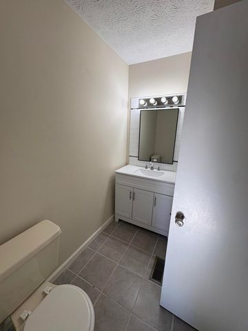 1704 Masters Lane, Lexington, KY 40515