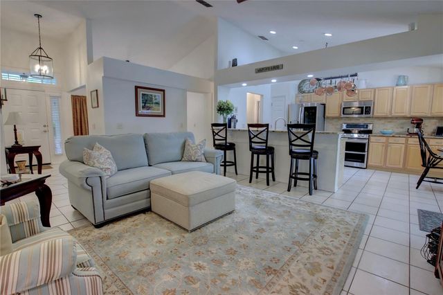 301 OAK LEAF CIRCLE, Lake Mary, FL 32746