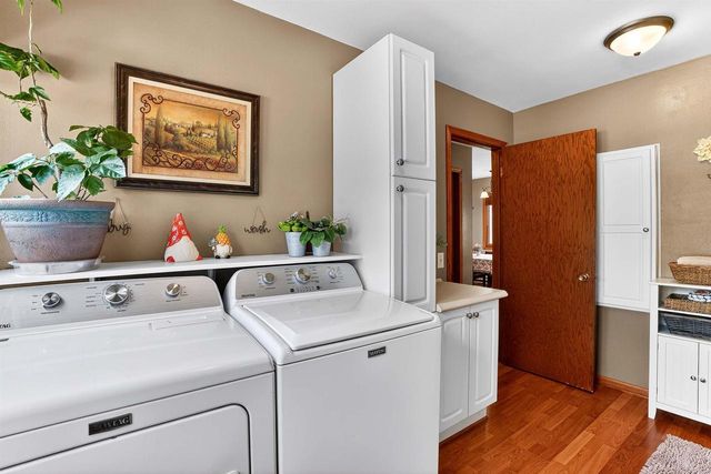 713 Park Avenue, Deforest, WI 53532
